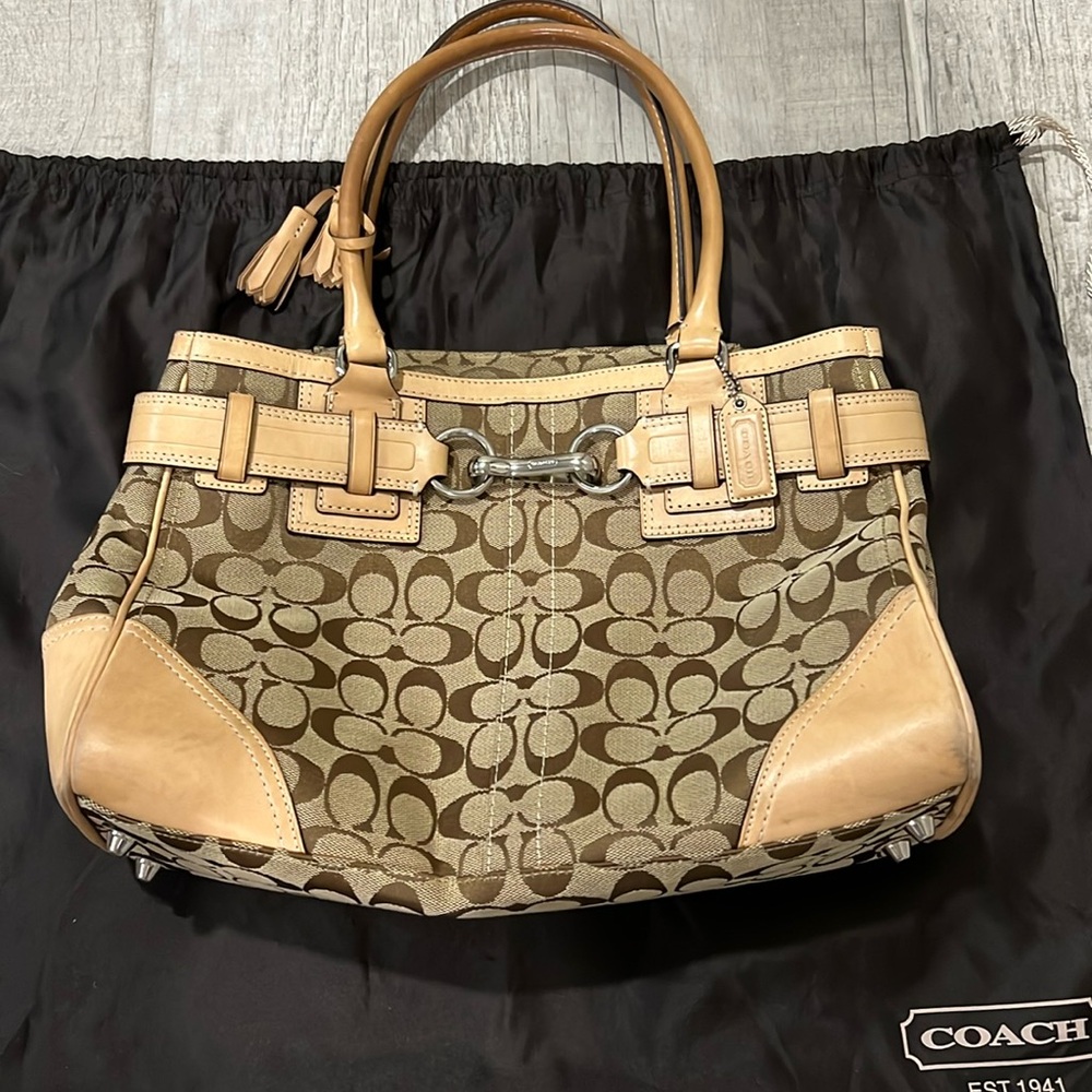 Coach shoulder purse